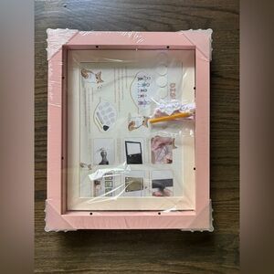 Kid’s Artwork Display frame.